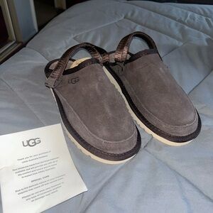Ugg Goldenstar clog…size women’s 8